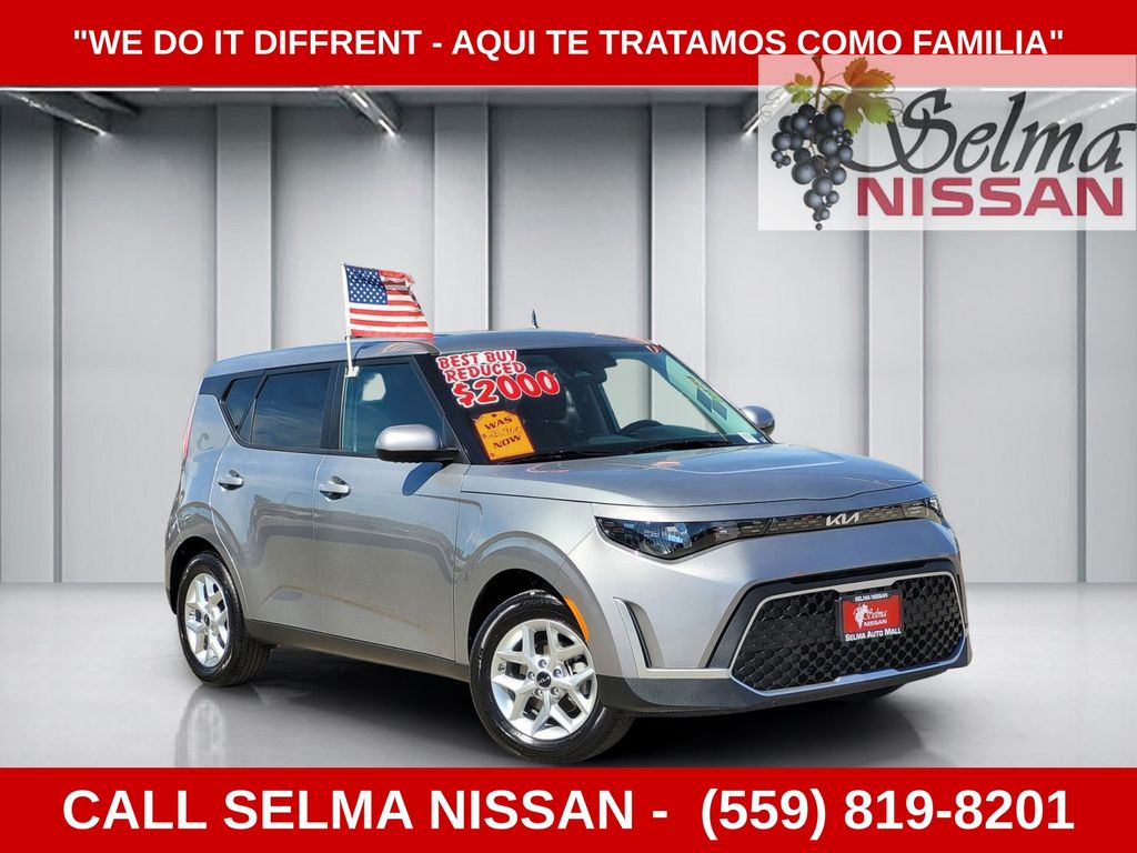 2025 Kia Soul 2.0L LX IVT's photo