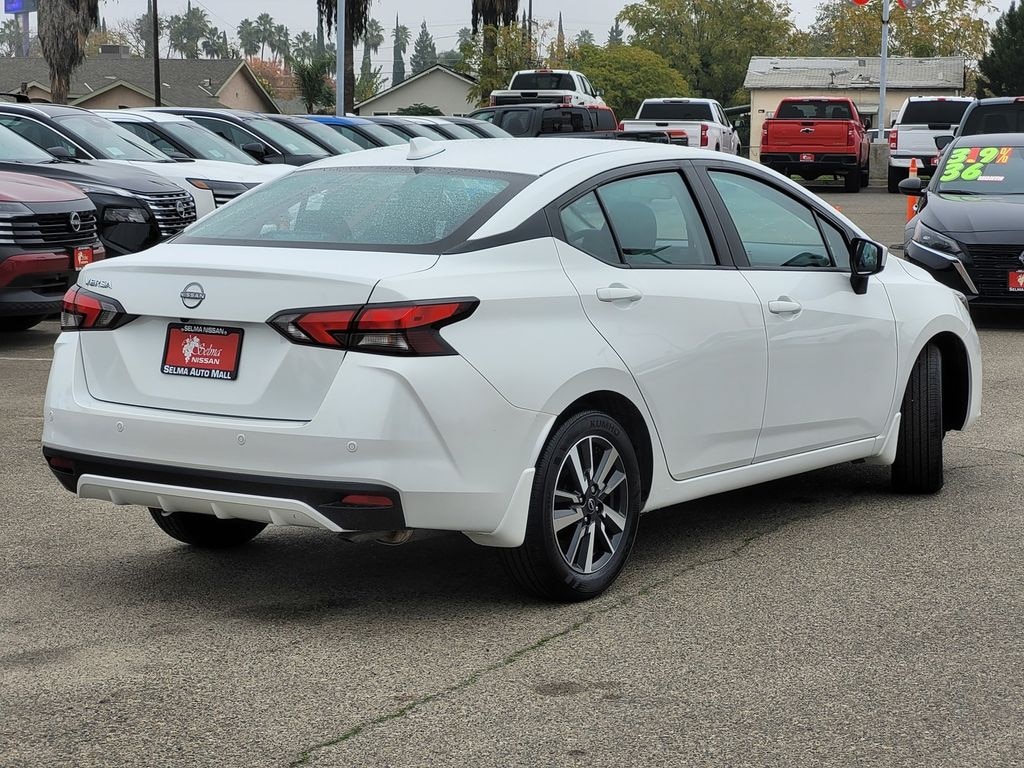 New 2025 Nissan Versa 1.6 SV Sedan