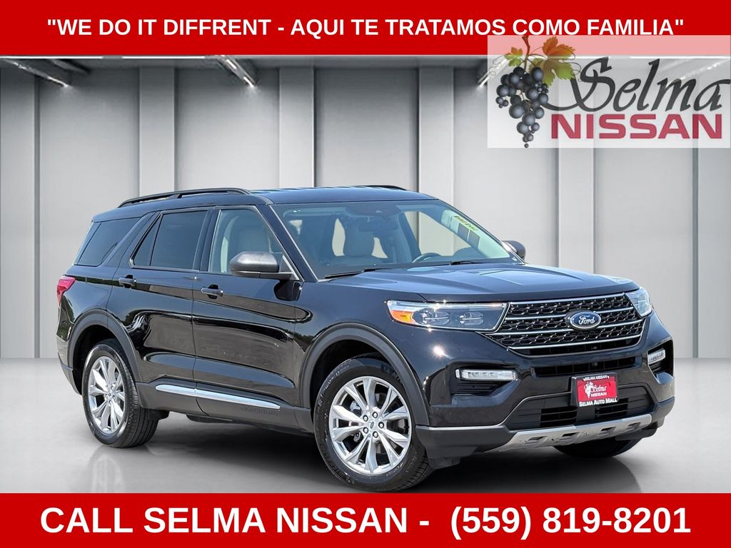 2023 Ford Explorer XLT 4WD's photo