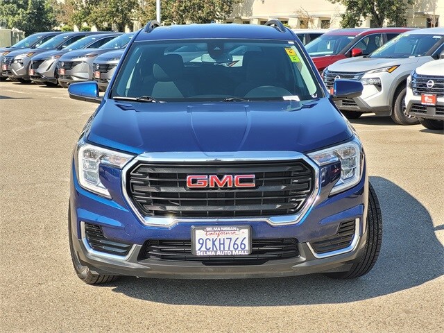 2022 Gmc Terrain SLE photo 3