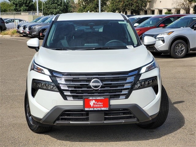 2026 Nissan Rogue SV photo 2