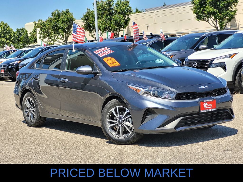 Used 2024 Kia Forte LXS with VIN 3KPF24AD4RE816694 for sale in Selma, CA