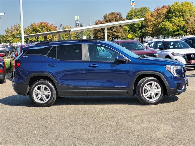 2022 Gmc Terrain SLE photo 4