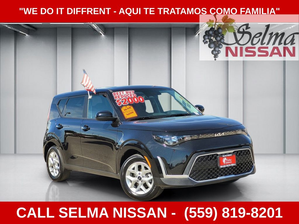 2025 Kia Soul 2.0L LX IVT's photo