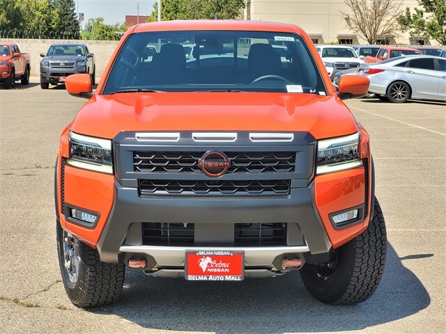 2025 Nissan Frontier PRO-4X photo 2