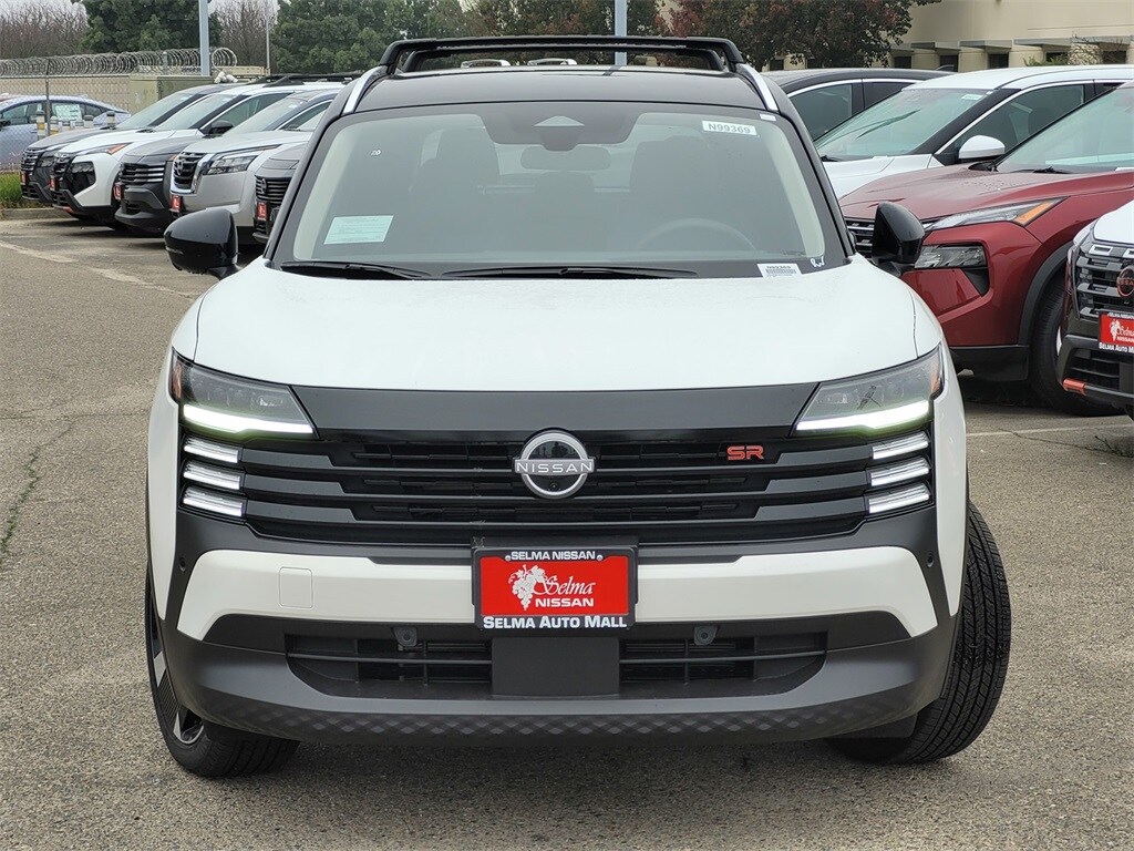 New 2026 Nissan Kicks SR SUV