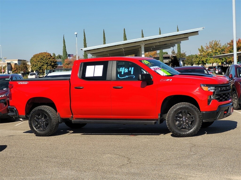 2024 Chevrolet Silverado 1500 Custom Trail Boss photo 3
