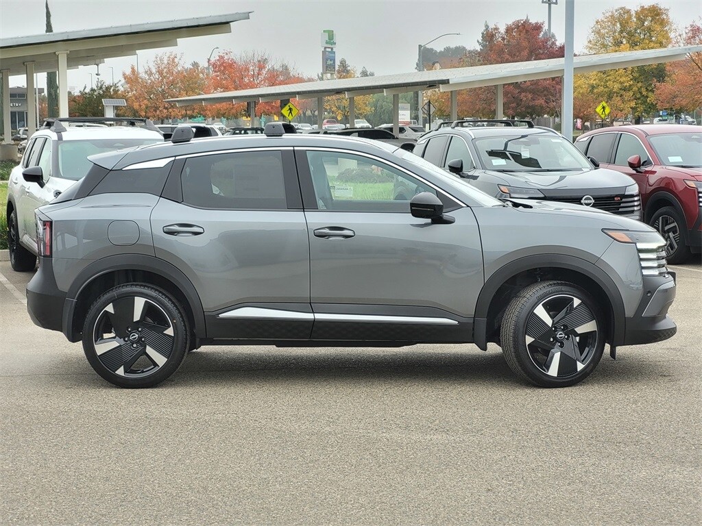 New 2026 Nissan Kicks SR SUV