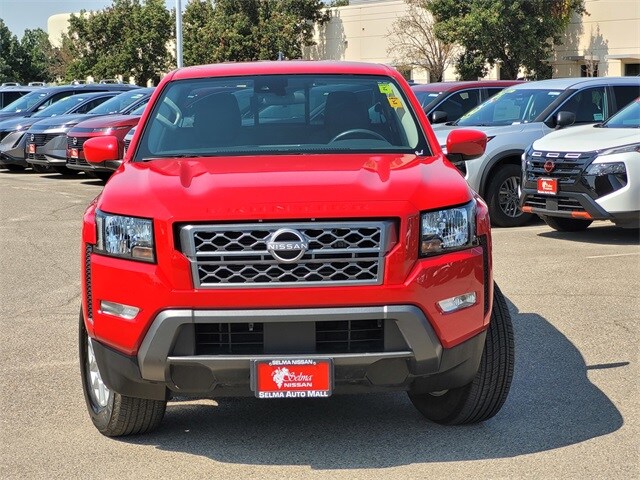 2023 Nissan Frontier SV photo 3