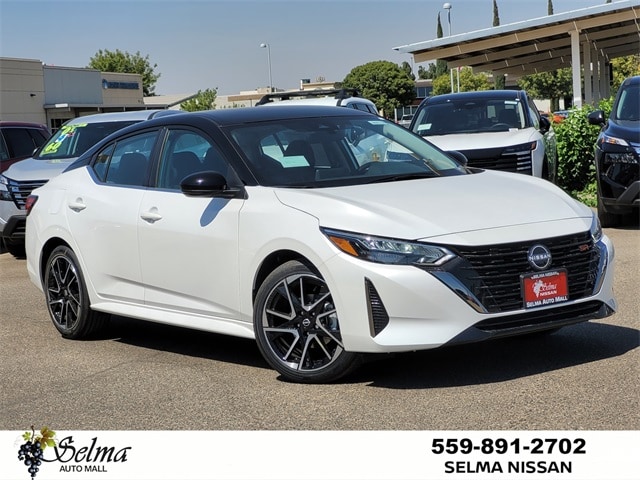 2025 Nissan Sentra SR's photo