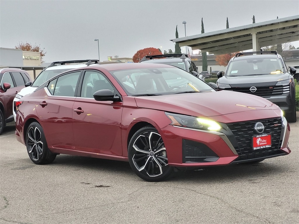 Used 2024 Nissan Altima 2.5 SR Sedan