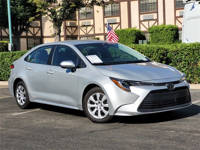 2024 Toyota Corolla LE photo 2