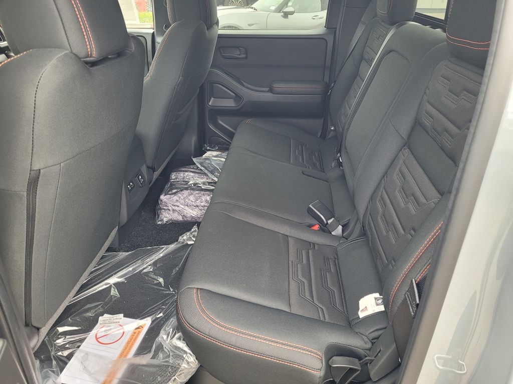 2026 Nissan Frontier PRO-4X - Photo 6