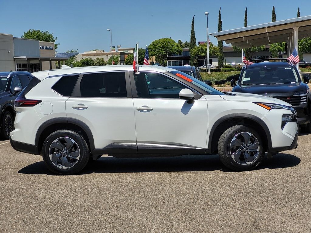 Used 2024 Nissan Rogue SV SUV