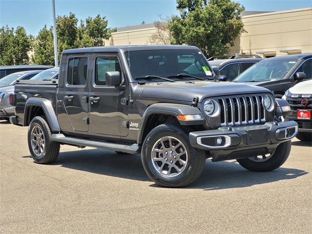 Used 2021 Jeep Gladiator Overland with VIN 1C6HJTFG0ML503819 for sale in Selma, CA