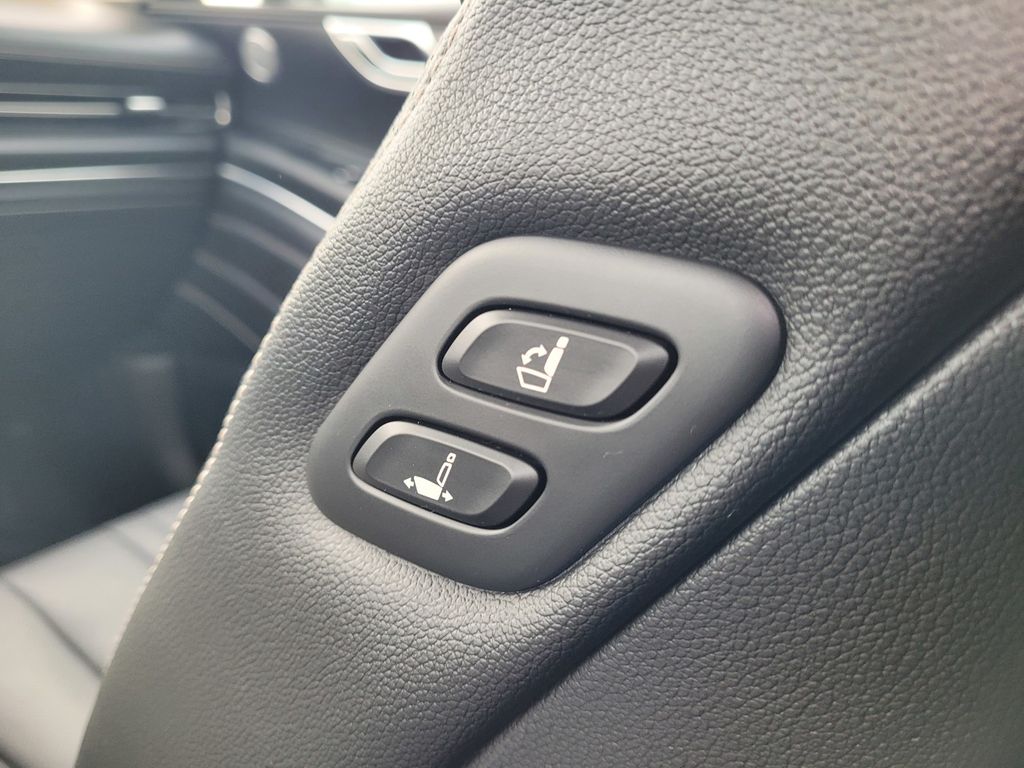 2024 GENESIS GV80 Standard - Photo 10