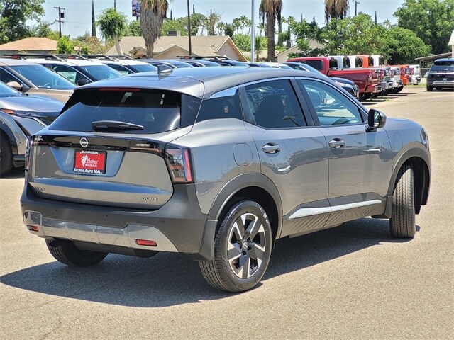 2025 Nissan Kicks SV photo 4