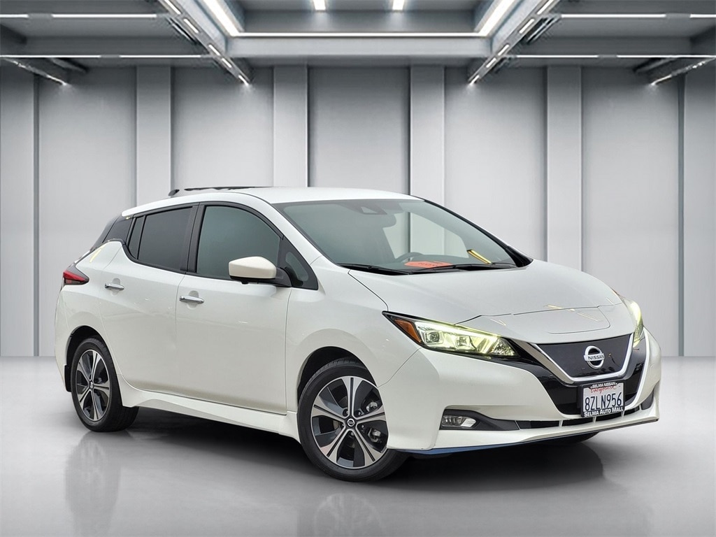 2022 Nissan LEAF SV Plus