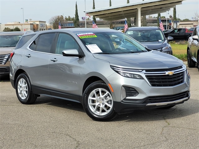 Used 2024 Chevrolet Equinox LT with VIN 3GNAXKEG9RL172987 for sale in Selma, CA