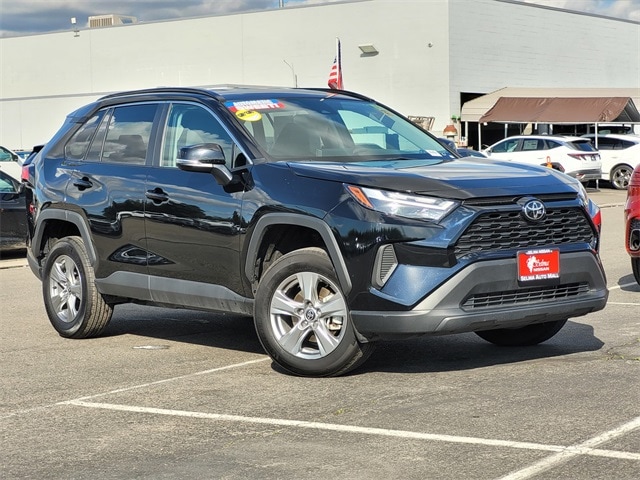 Used 2024 Toyota RAV4 XLE with VIN 2T3W1RFV4RW314130 for sale in Selma, CA