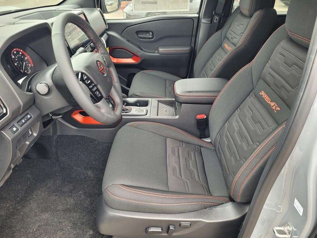 2026 Nissan Frontier PRO-4X - Photo 8