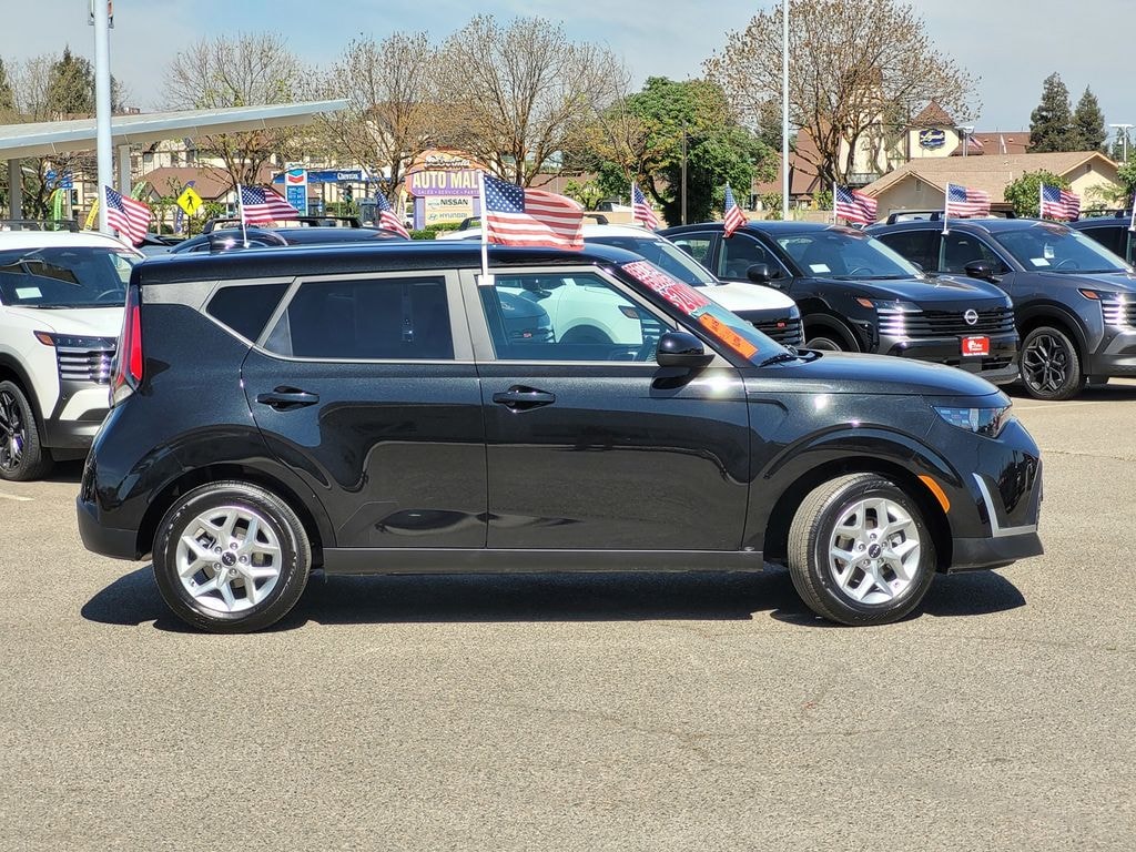 Used 2025 Kia Soul Hatchback