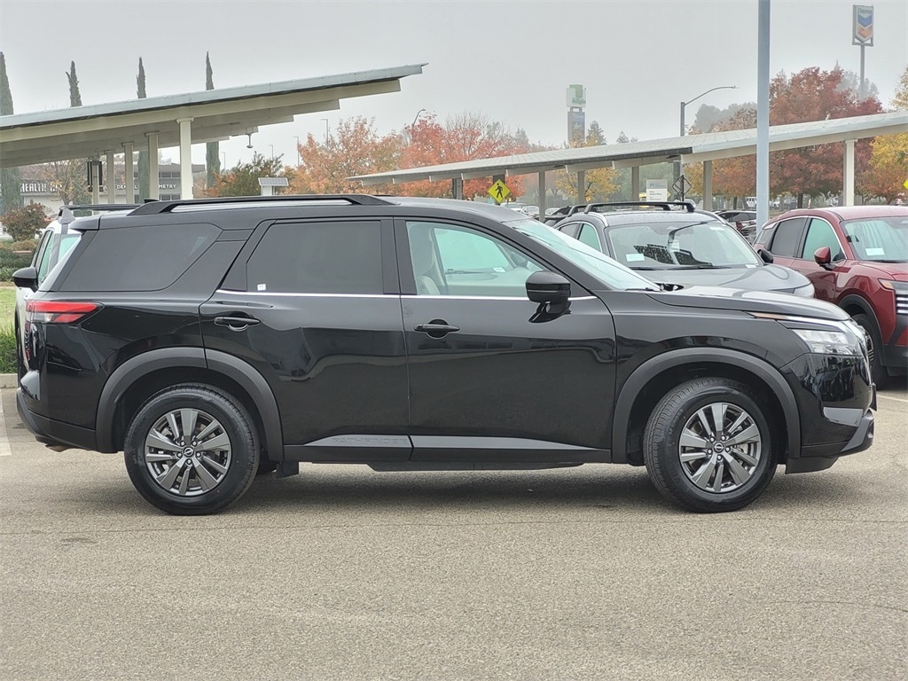 Used 2024 Nissan Pathfinder SV SUV