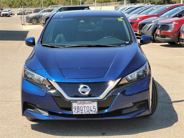 2022 Nissan Leaf S photo 3