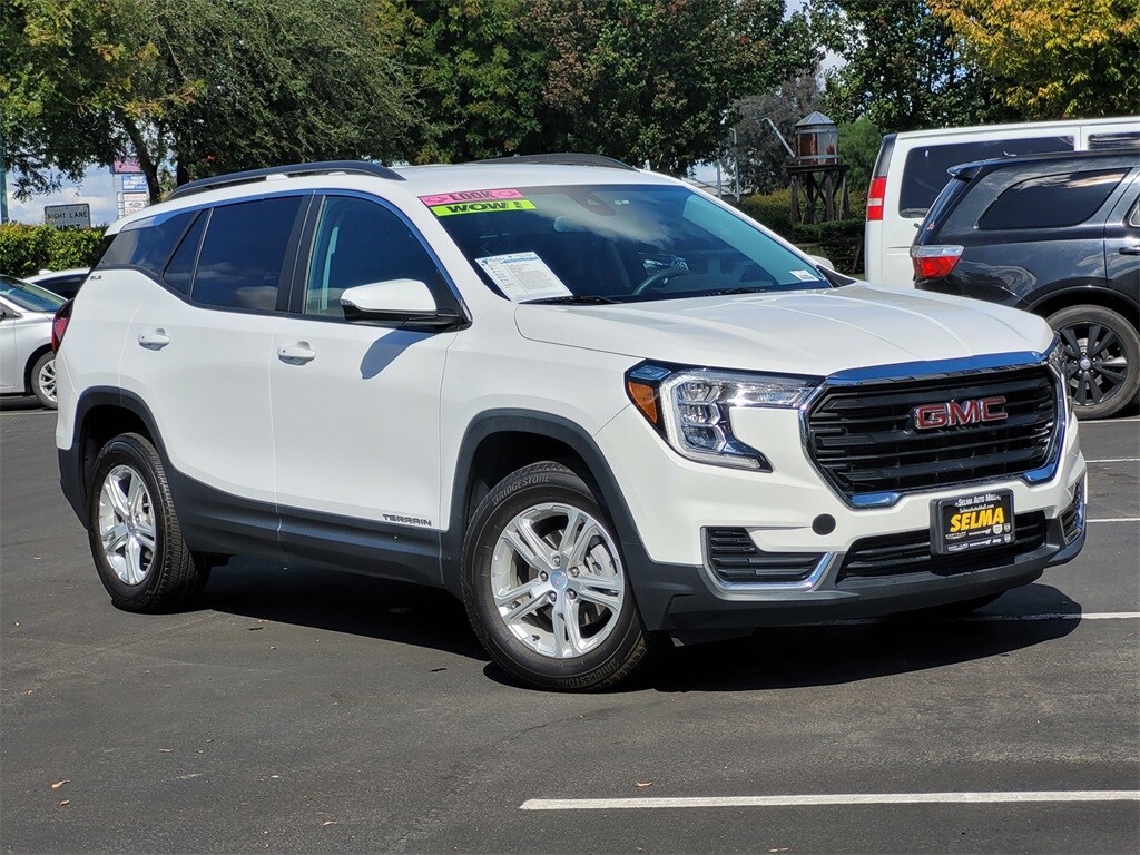 2023 Gmc Terrain SLE photo 2