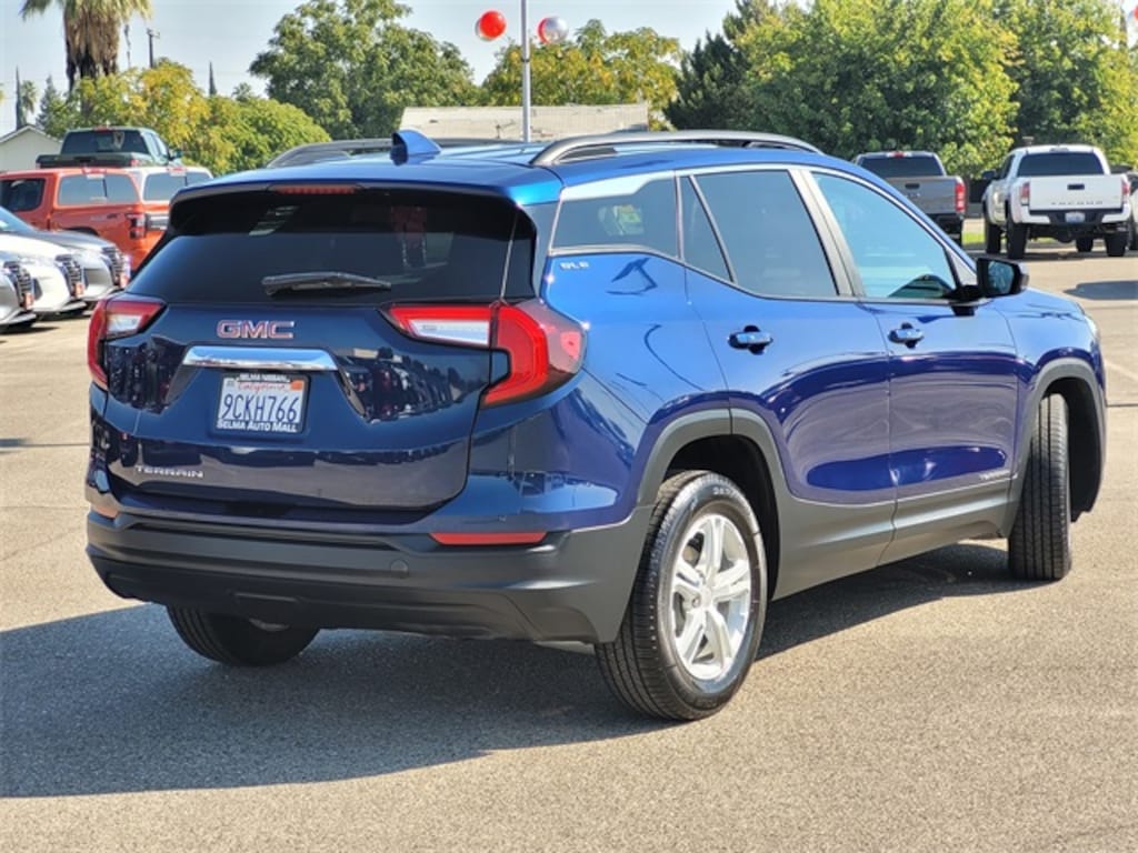 Used 2022 GMC Terrain SLE SUV