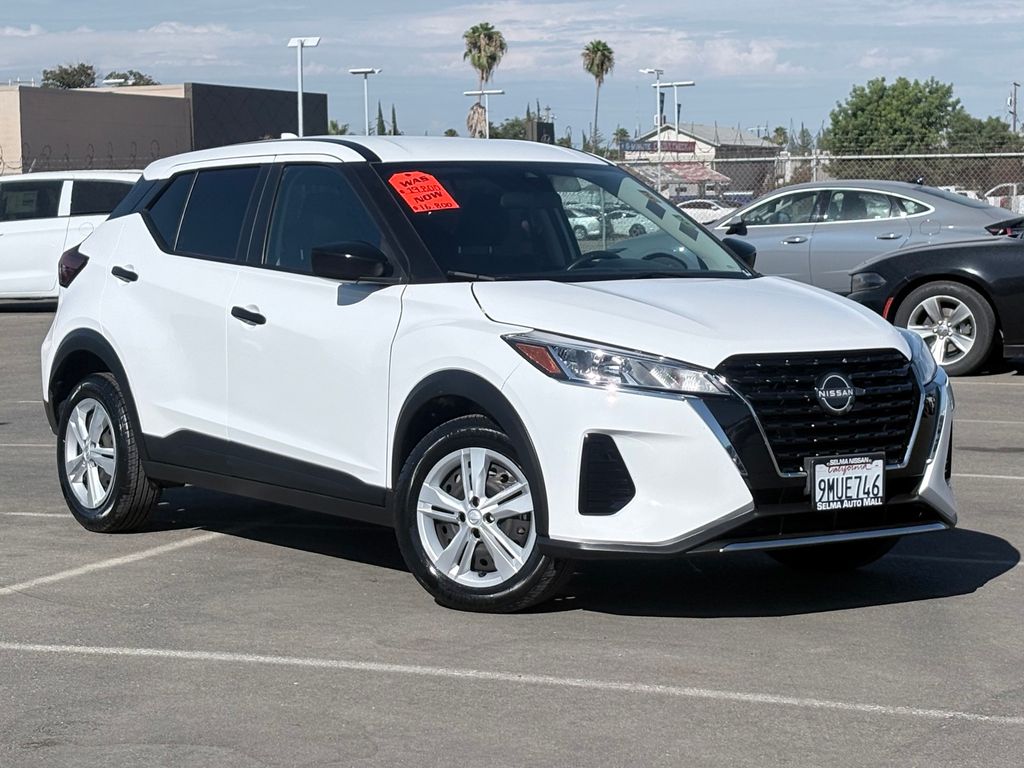Used 2024 Nissan Kicks S with VIN 3N1CP5BV6RL560588 for sale in Selma, CA