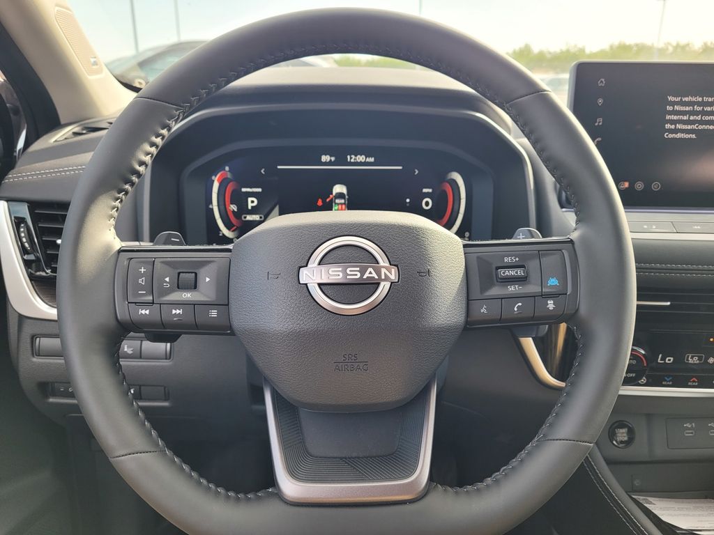2025 Nissan Rogue Platinum - Photo 12