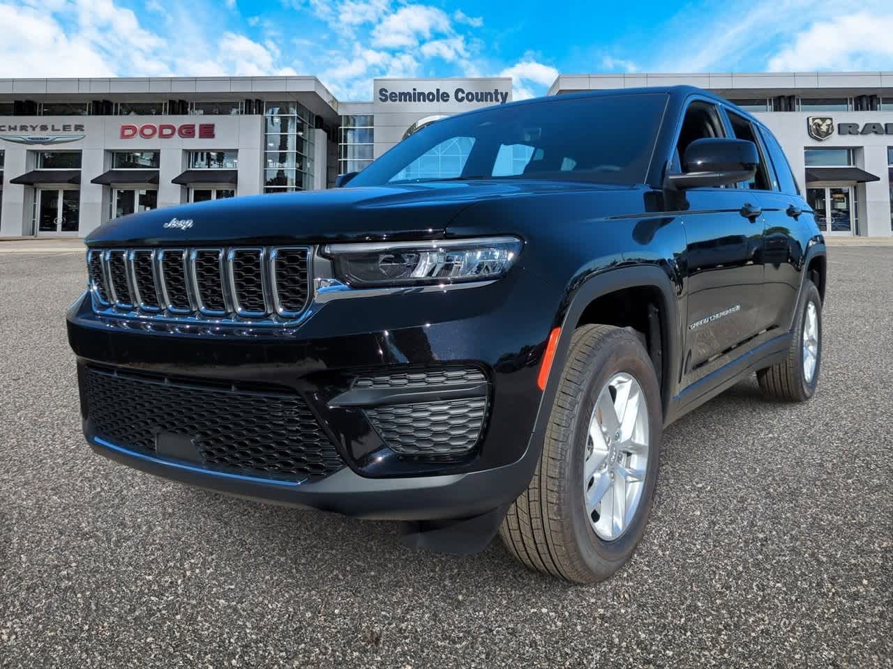 Thumbnail: 2025 Jeep Grand Cherokee - 4