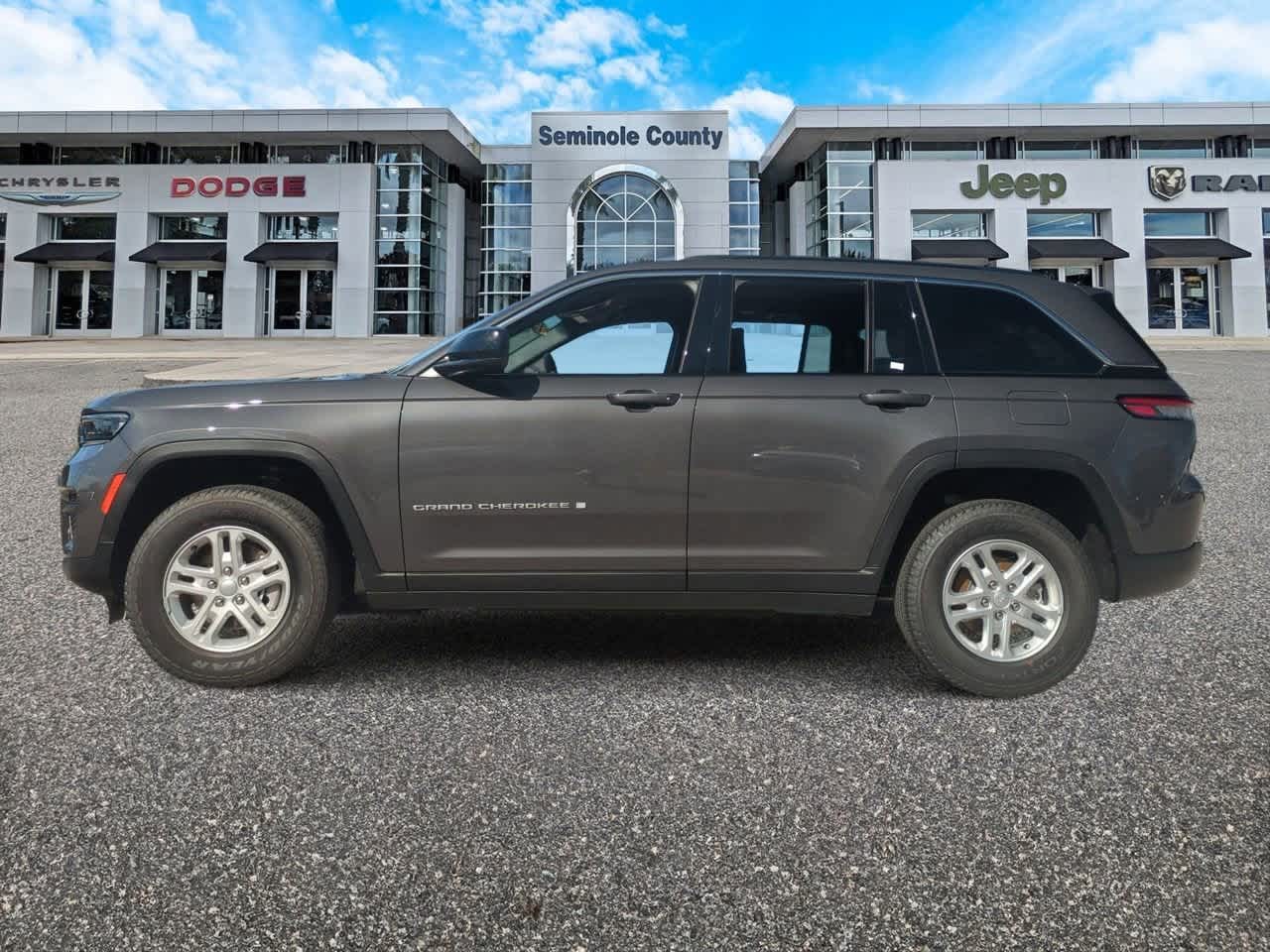 Thumbnail: 2025 Jeep Grand Cherokee - 5