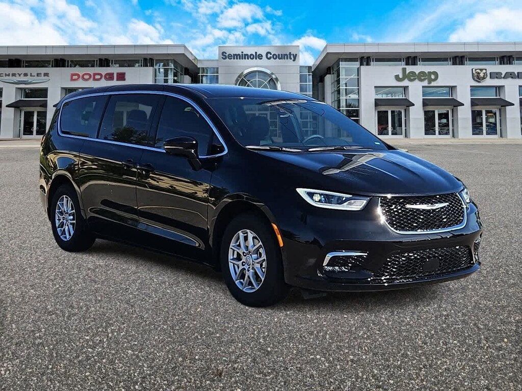 New 2026 Chrysler Pacifica Select Van