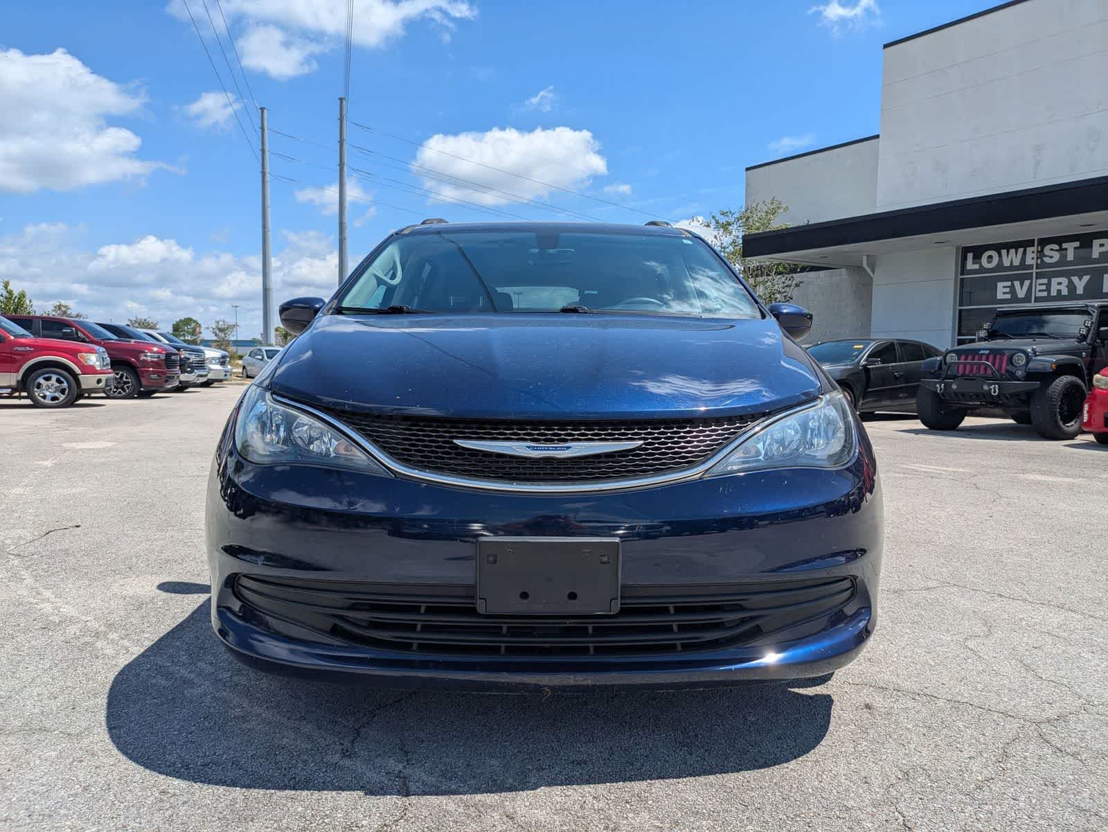 Thumbnail: 2020 Chrysler Voyager - 2