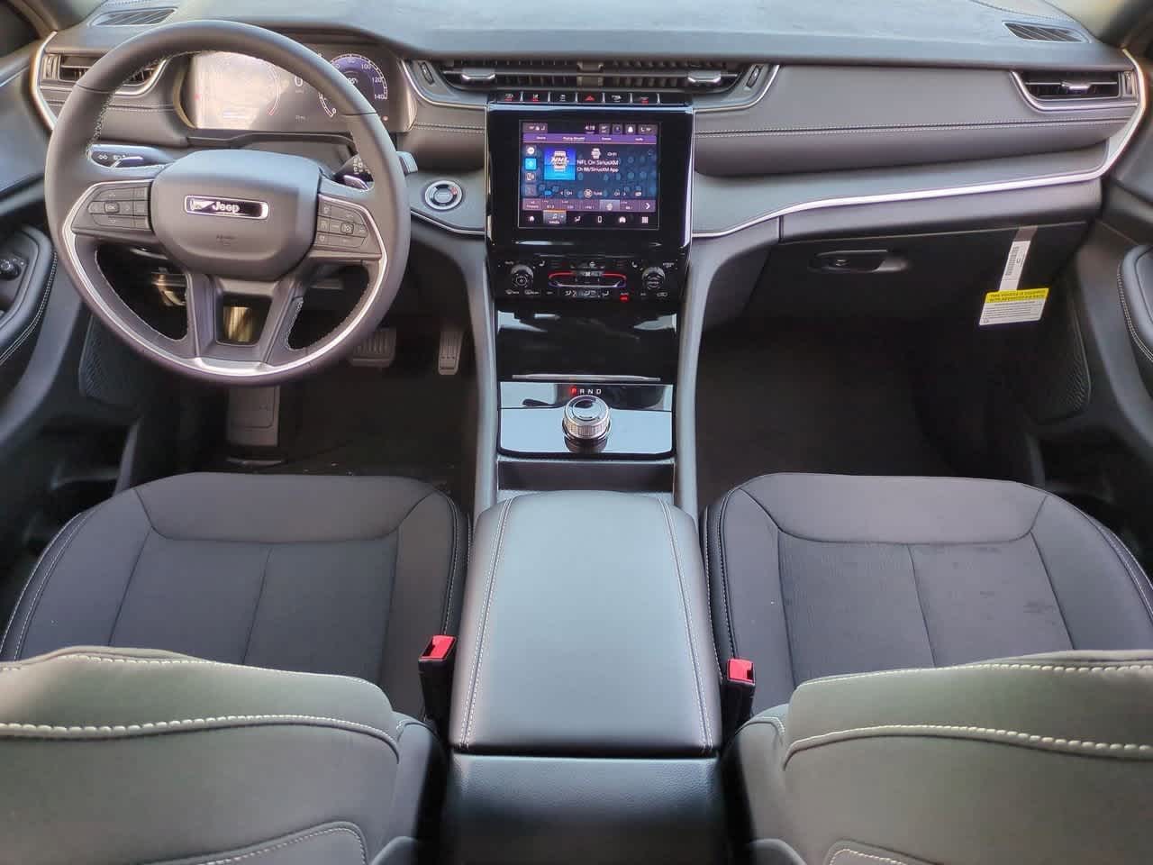 Thumbnail: 2025 Jeep Grand Cherokee L - 16