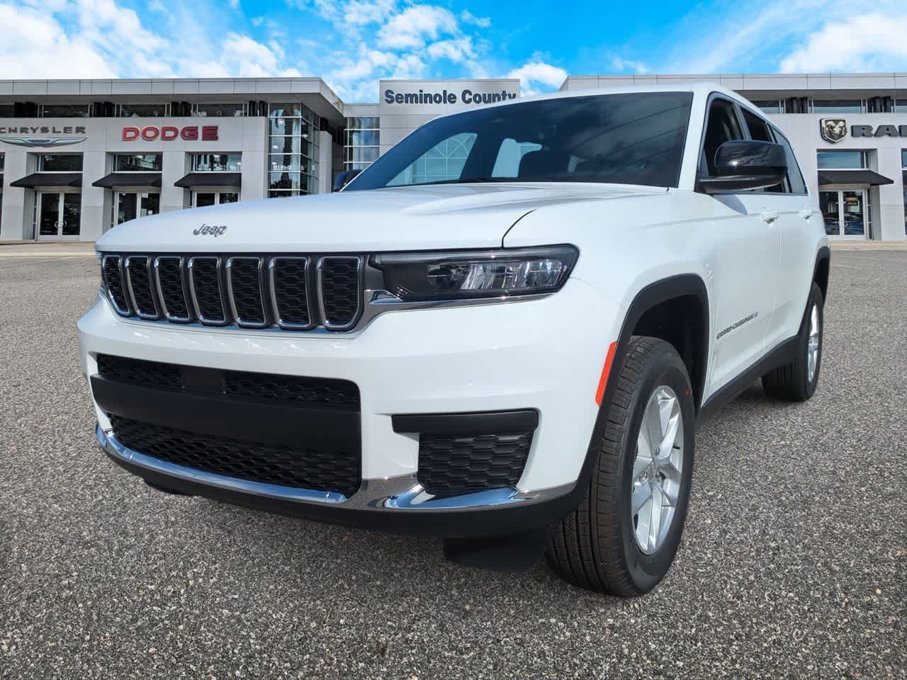 Thumbnail: 2025 Jeep Grand Cherokee L - 4