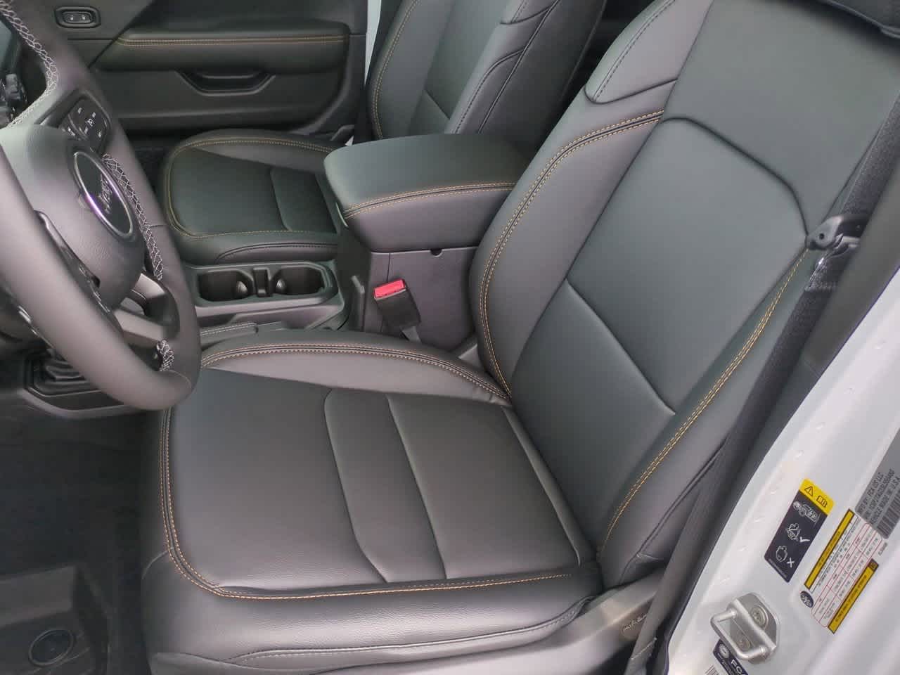 Thumbnail: 2025 Jeep Gladiator - 17