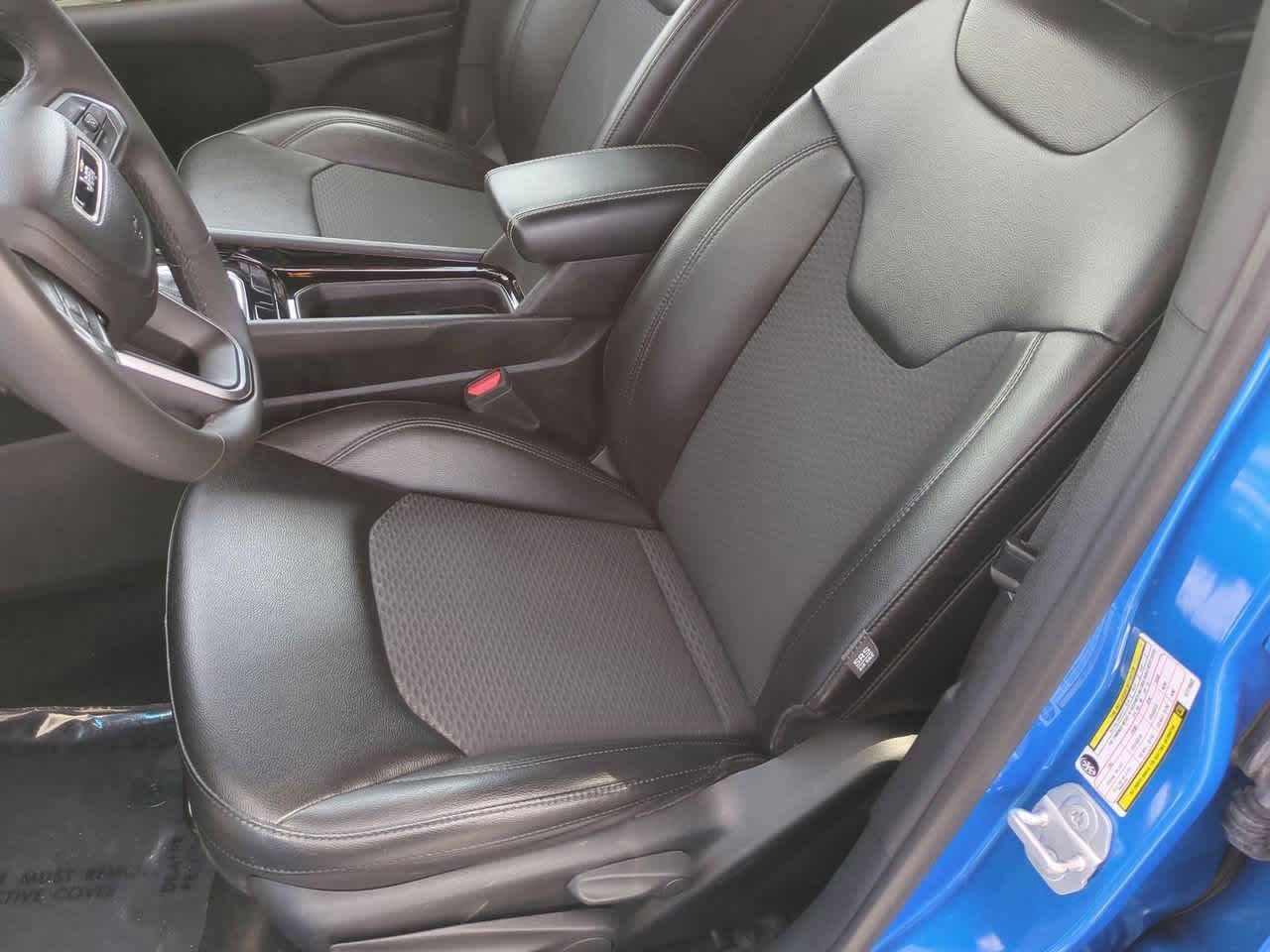 Thumbnail: 2022 Jeep Compass - 17