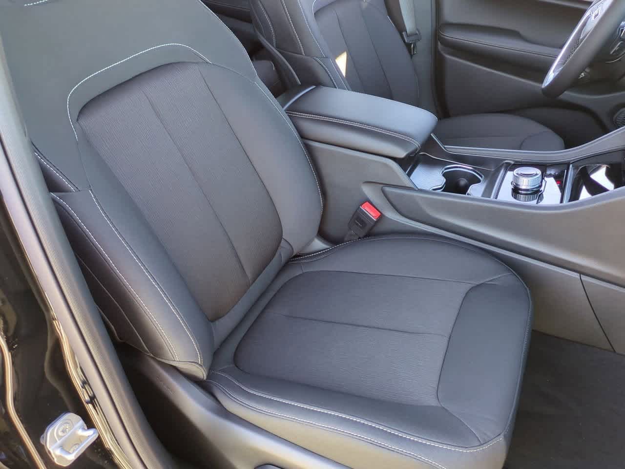 Thumbnail: 2025 Jeep Grand Cherokee - 22