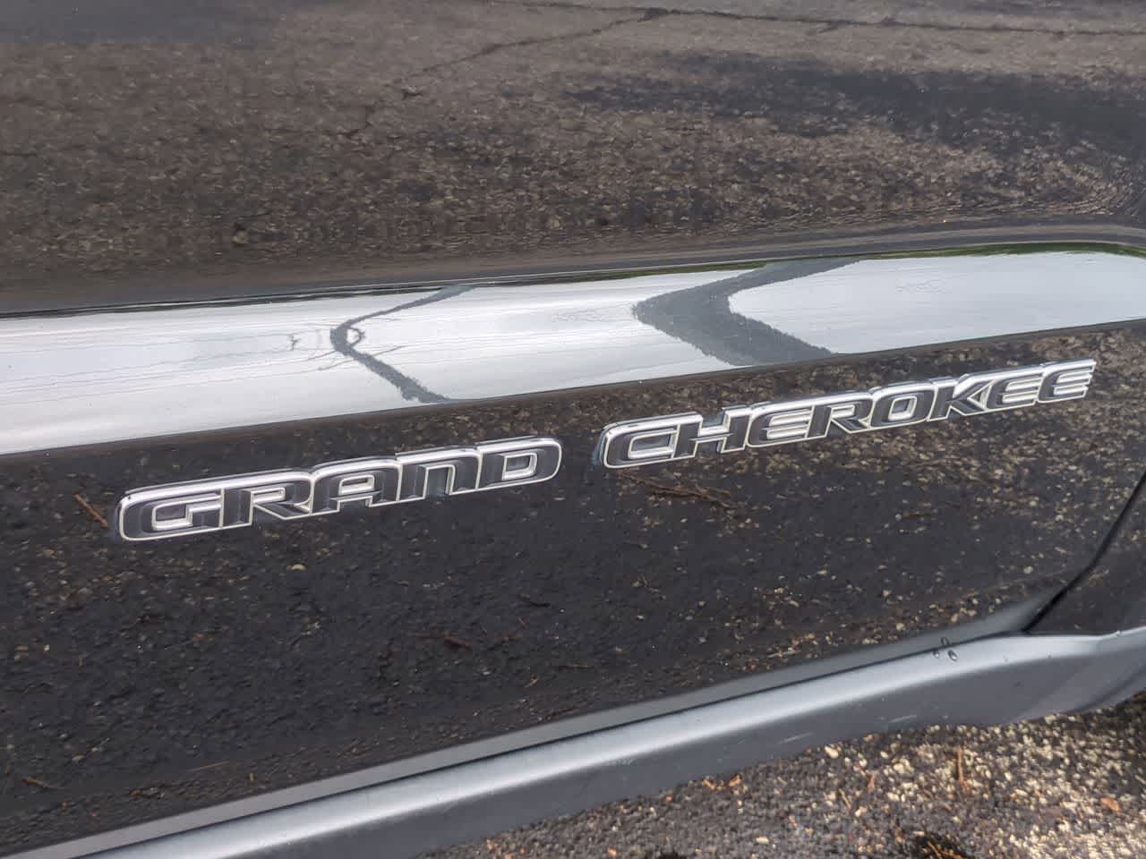 Thumbnail: 2021 Jeep Grand Cherokee - 13