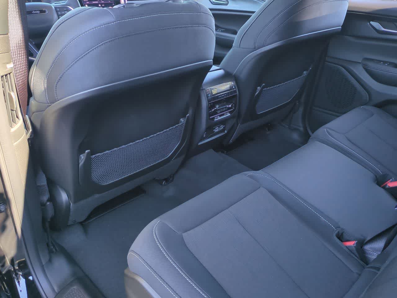 Thumbnail: 2025 Jeep Grand Cherokee L - 19