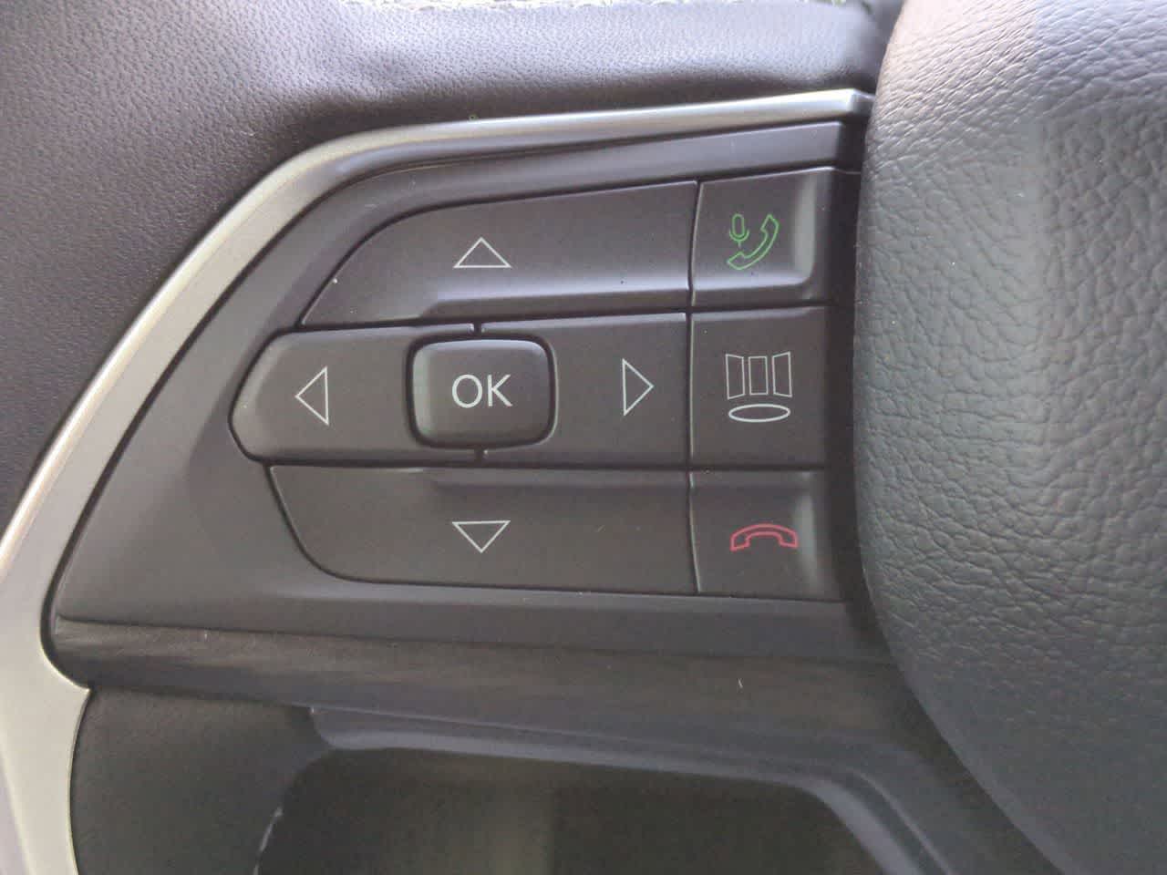 Thumbnail: 2025 Jeep Grand Cherokee - 25