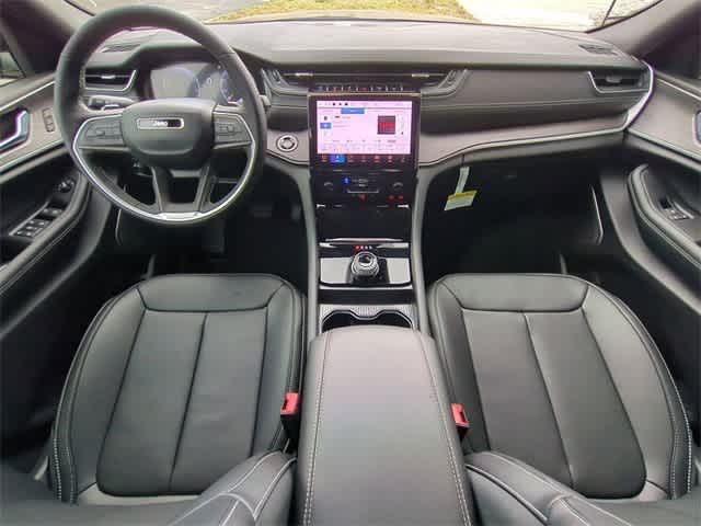 Thumbnail: 2025 Jeep Grand Cherokee - 16