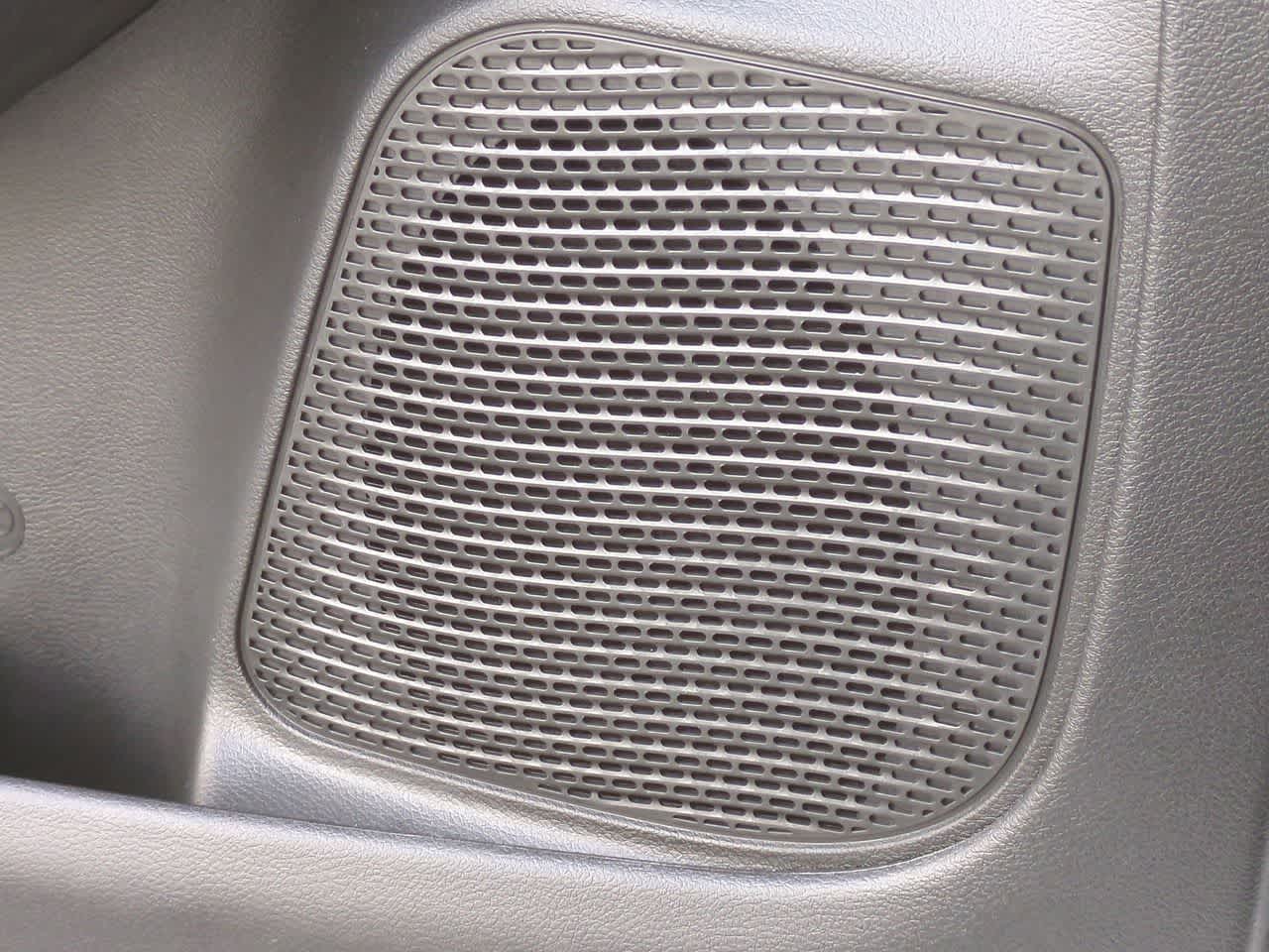 Thumbnail: 2026 Chrysler Pacifica - 31