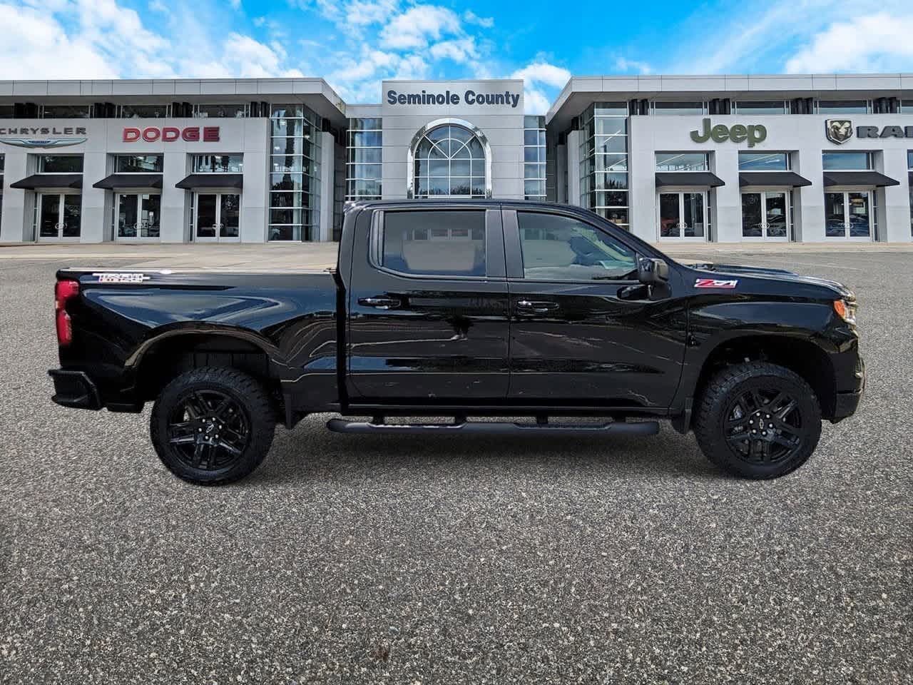 2025 Chevrolet Silverado 1500  9