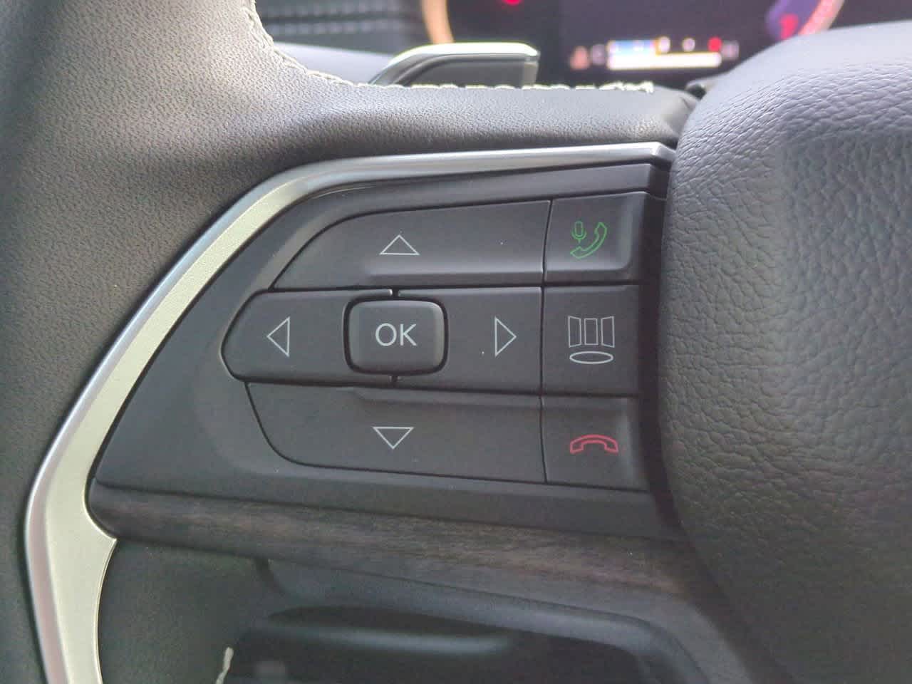 Thumbnail: 2025 Jeep Grand Cherokee - 25