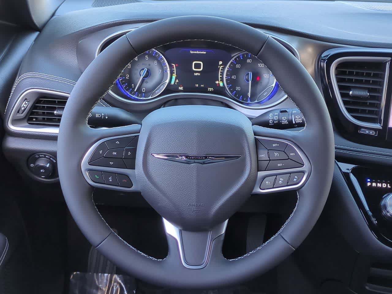 Thumbnail: 2026 Chrysler Pacifica - 24