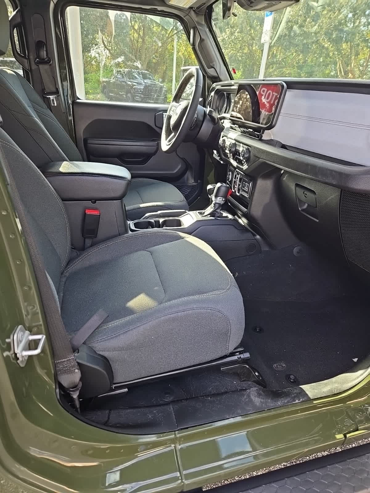 Thumbnail: 2024 Jeep Wrangler - 10